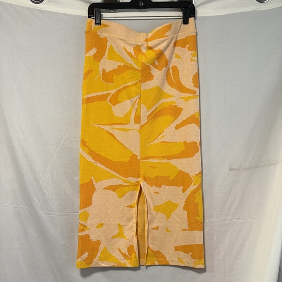 NWOT Zara Tropical Print Midi Skirt Size Large - Picture 8 of 9